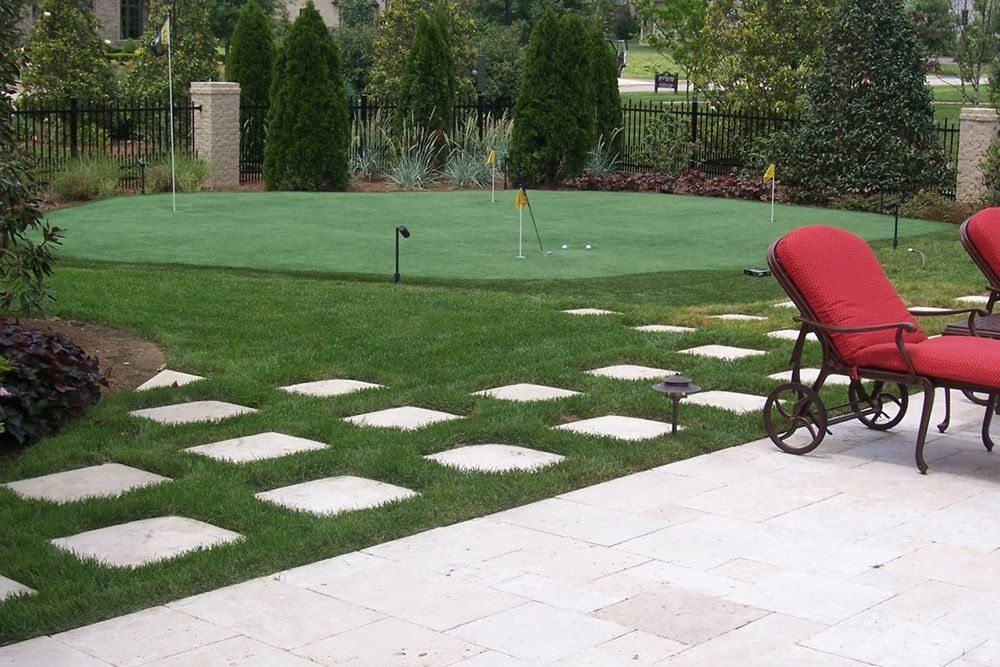 Naperville backyard putting green