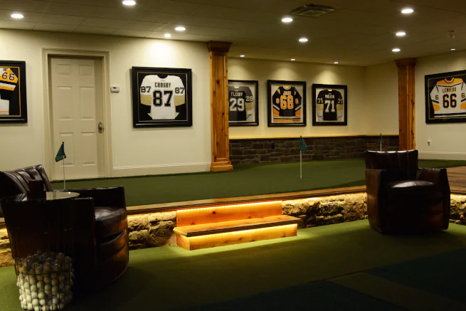 Naperville Indoor Putting Green